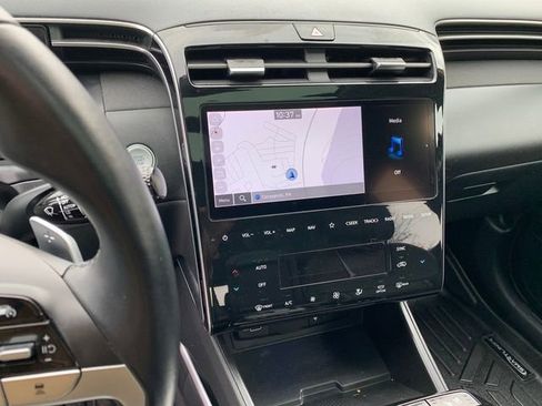 Used 2022 Hyundai Tucson Limited image 31