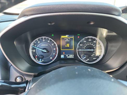 Used 2022 Subaru Ascent Limited w/ Technology Package image 10