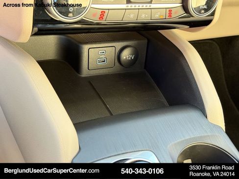 Used 2022 Ford Escape SEL image 26