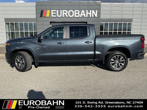 Used 2020 Chevrolet Silverado 1500 RST w/ RST Value Package image 2