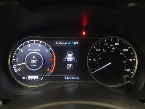 Used 2021 Nissan Versa SV image 23