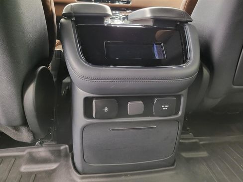 Used 2023 Lincoln Navigator Reserve AWD/4WD image 23