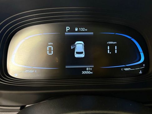 Used 2025 Hyundai Venue SEL FWD image 26