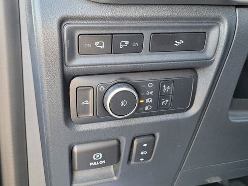 Used 2022 Ford F150 Lariat image 27