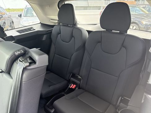 New 2026 Volvo XC90 B5 Core image 6