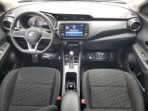 Certified 2021 Nissan Kicks SV image 20