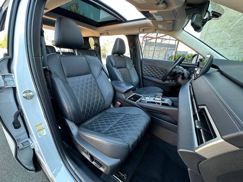 Used 2023 Mitsubishi Outlander SEL AWD/4WD image 20