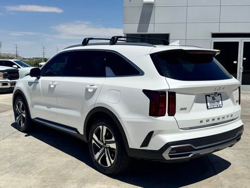 Used 2022 Kia Sorento SX Prestige w/ Panoramic Sunroof Package AWD/4WD image 4
