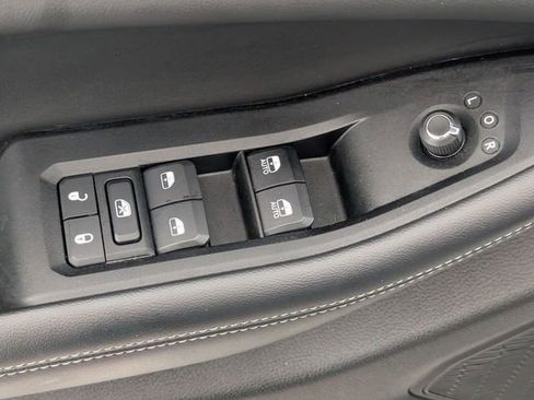 Used 2024 Jeep Grand Cherokee L Limited w/ Luxury Tech Group II AWD/4WD image 12