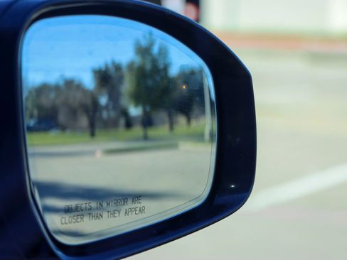 Used 2015 Land Rover Range Rover HSE image 13