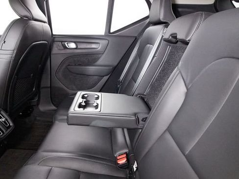 Certified 2026 Volvo XC40 B5 Plus AWD/4WD image 21