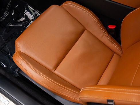 Used 2023 Jaguar F-TYPE R AWD/4WD image 15