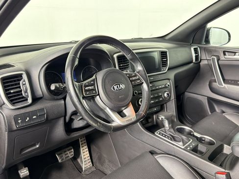 Used 2020 Kia Sportage S image 4