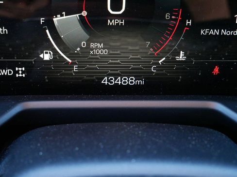 Used 2024 GMC Acadia Elevation AWD/4WD image 35