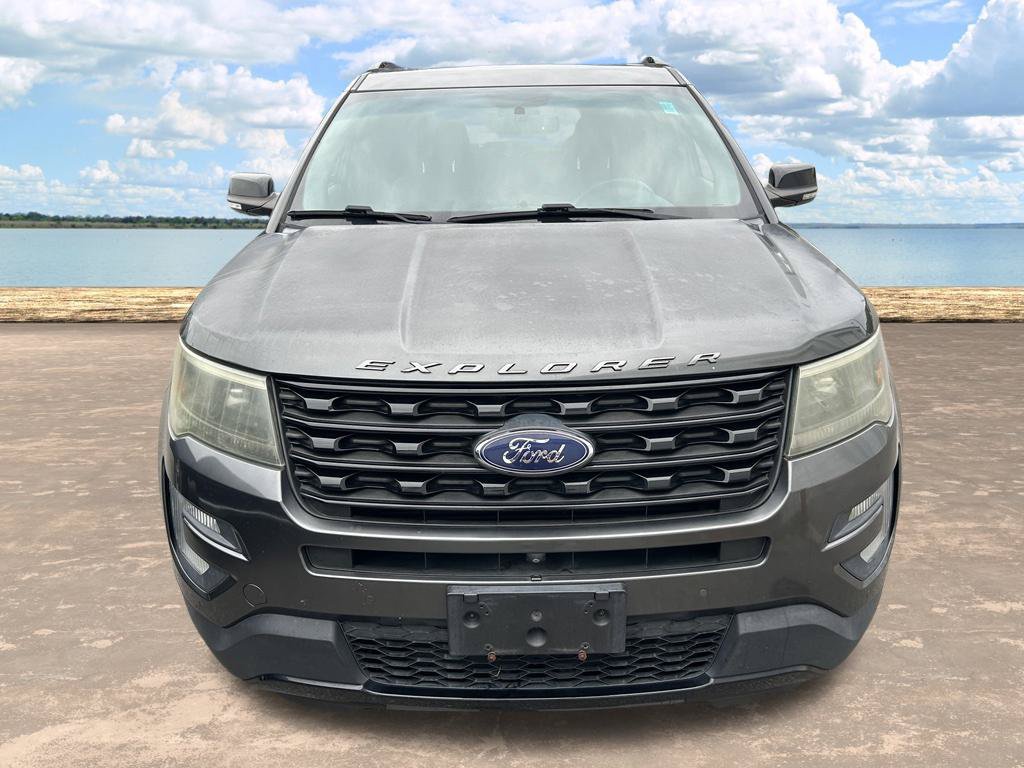 Used 2017 Ford Explorer Sport w/ Equipment Group 401A AWD/4WD image 2