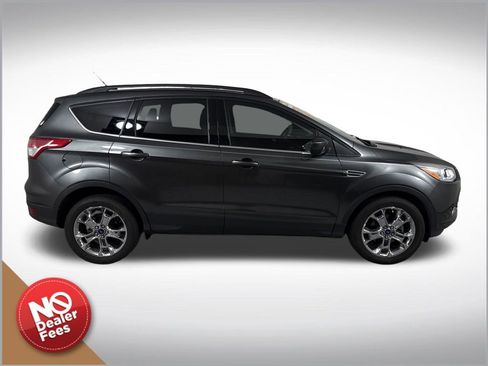 Used 2016 Ford Escape SE w/ SE Leather Comfort Package FWD image 2