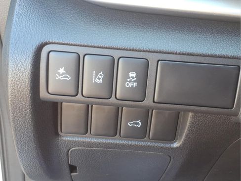 Used 2024 Mitsubishi Eclipse Cross SE AWD/4WD image 17