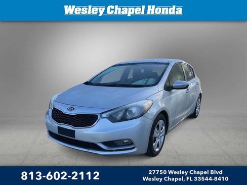 Used 2016 Kia Forte LX image 1