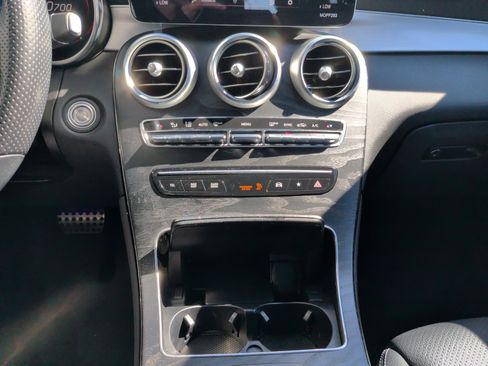 Used 2022 Mercedes-Benz GLC 300 image 26