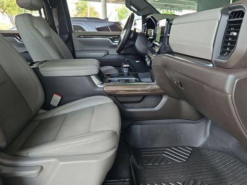 Certified 2024 Chevrolet Silverado 1500 LT Trail Boss w/ Convenience Package II AWD/4WD image 28