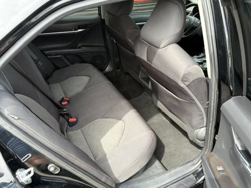 Used 2022 Toyota Camry LE FWD image 20