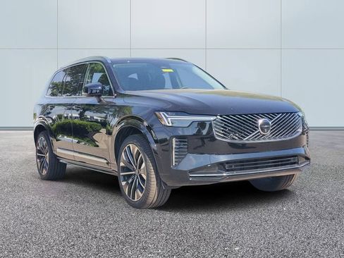 Certified 2026 Volvo XC90 B6 Plus w/ Protection Package Premier AWD/4WD image 3
