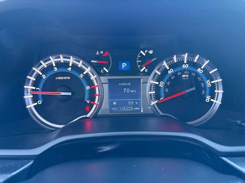 Used 2016 Toyota 4Runner Limited AWD/4WD image 36