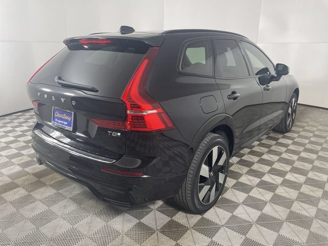 Certified 2025 Volvo XC60 T8 Plus w/ Protection Package Premier AWD/4WD image 9