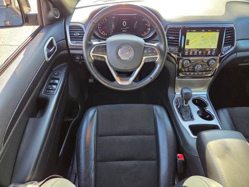 Used 2021 Jeep Grand Cherokee Laredo X RWD image 16