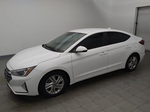Used 2020 Hyundai Elantra SEL w/ Convenience Package (C2) FWD image 2