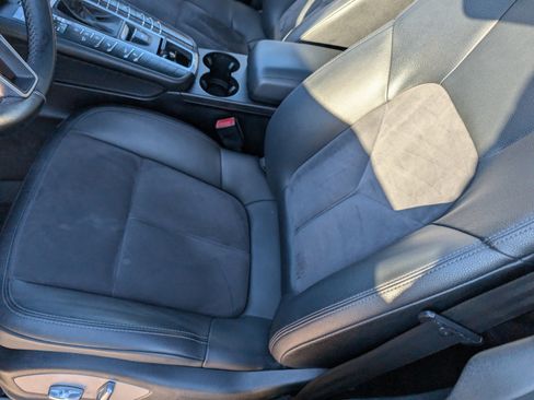 Used 2017 Porsche Macan image 15