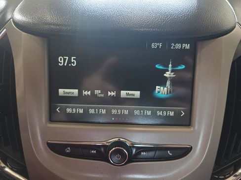 Used 2017 Chevrolet Cruze LS FWD image 17