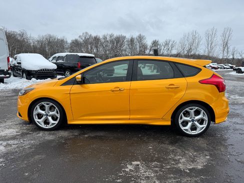 Used 2013 Ford Focus ST image 2