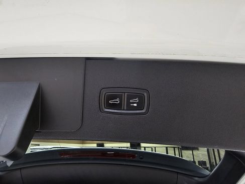 Used 2020 Porsche Cayenne E-Hybrid image 15