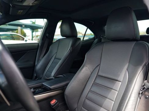 Used 2014 Lexus IS 250 w/ F-Sport Package RWD image 10