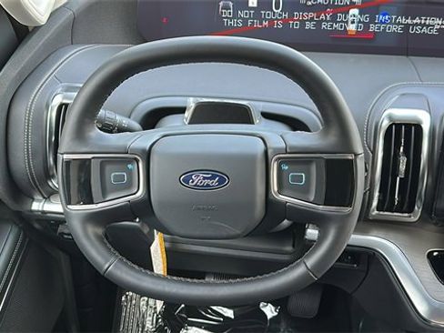 New 2026 Ford Expedition Max Platinum w/ Driver's Package image 31