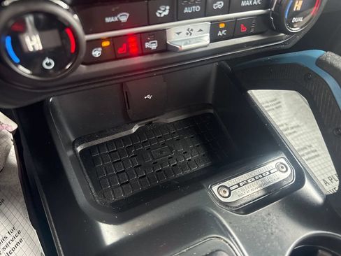 Used 2024 Ford Bronco Wildtrak AWD/4WD image 36
