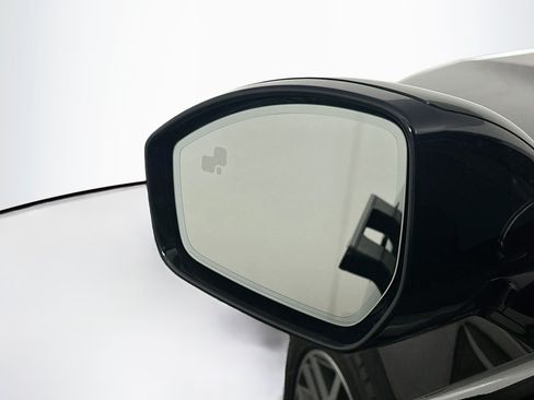Used 2021 Land Rover Range Rover Evoque SE AWD/4WD image 16