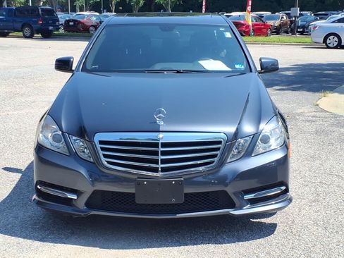 Used 2013 Mercedes-Benz E 350 4MATIC Sedan image 2