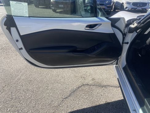 Used 2016 MAZDA MX-5 Miata Grand Touring image 14