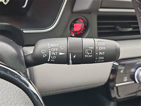 Used 2025 Honda Pilot Touring image 27