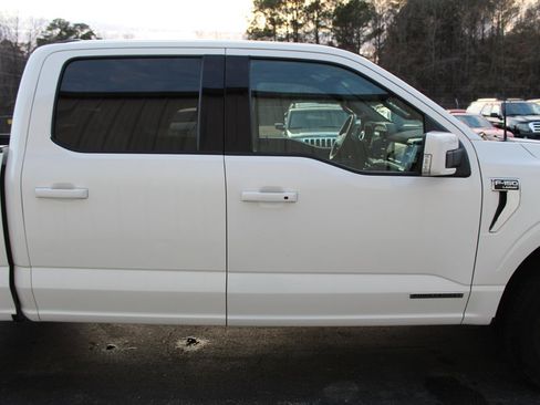 Used 2021 Ford F150 Lariat w/ Max Trailer Tow Package image 12