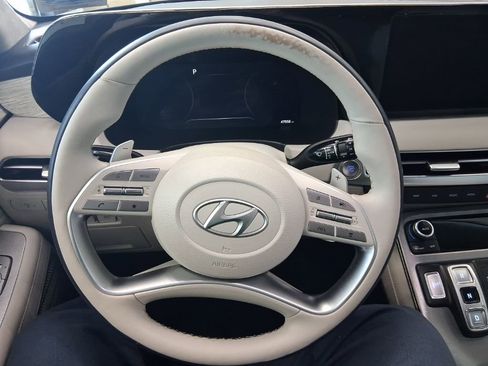 Used 2023 Hyundai Palisade Calligraphy image 10