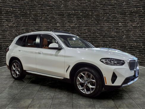 Used 2023 BMW X3 xDrive30i w/ Premium Package AWD/4WD image 1