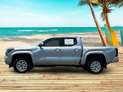 Used 2024 Toyota Tacoma SR5 AWD/4WD image 3