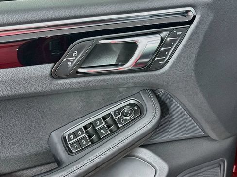 Certified 2026 Porsche Macan Turbo AWD/4WD image 20