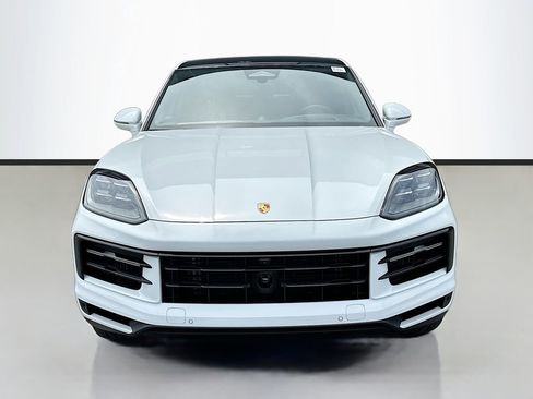 New 2026 Porsche Cayenne Coupe AWD/4WD image 6