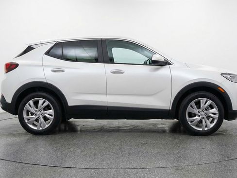 Used 2025 Buick Encore GX Preferred FWD image 11