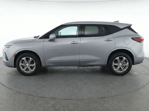 Used 2025 Chevrolet Blazer LT FWD image 5