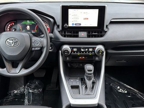 Certified 2025 Toyota RAV4 XLE image 33